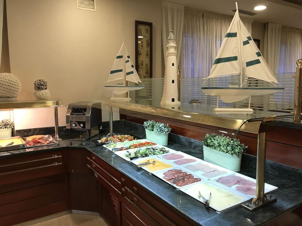 Miramar 4* Superior Hotel 4*